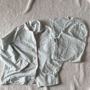Fundamentals Vintage floral cottage core 2 piece pajamas with fleece material